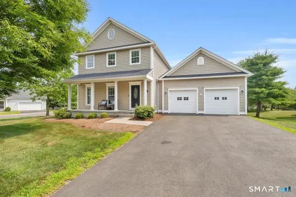 2 Chapman Chase, Windsor Locks, CT 06096