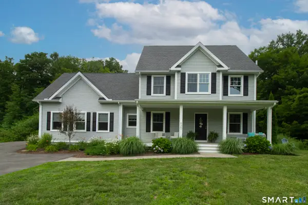920 Nut Plains Road, Guilford, CT 06437