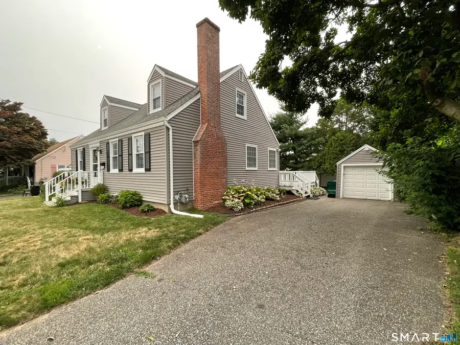 86 Ferndale Avenue, Stratford, CT 06614 - #3