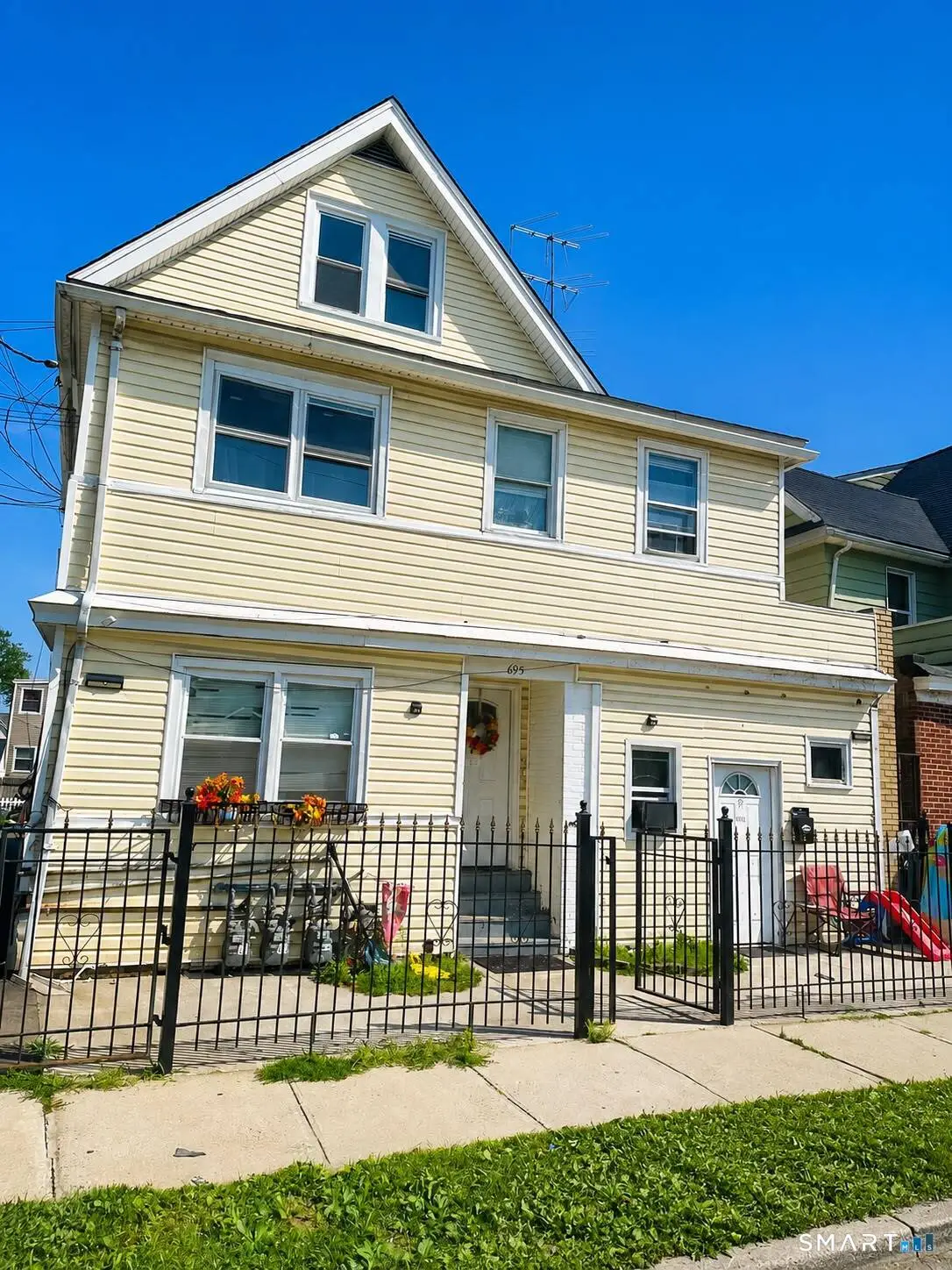 695 Beechwood Avenue, Bridgeport, CT 06606 - #1