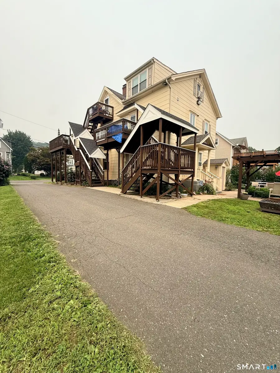 16 Cleveland Street, Danbury, CT 06810 - #2