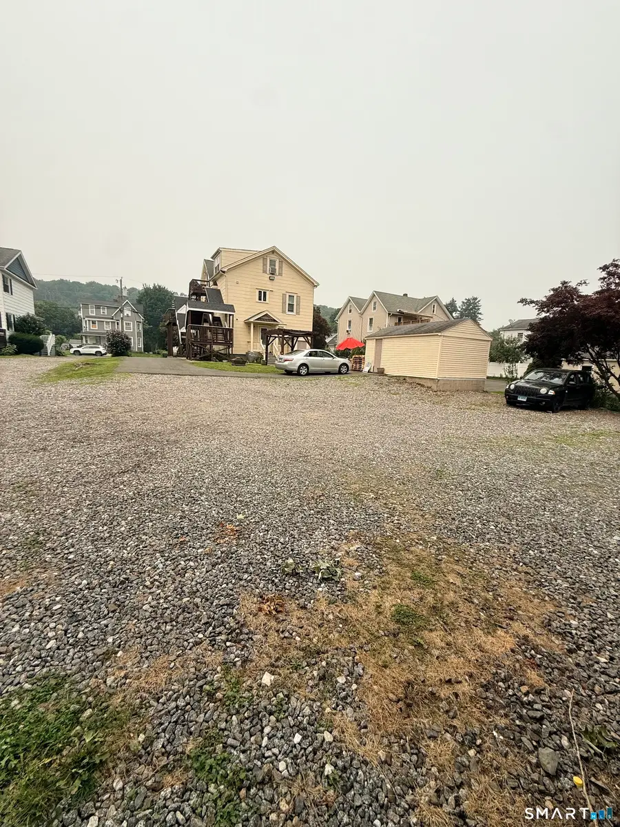 16 Cleveland Street, Danbury, CT 06810 - #3