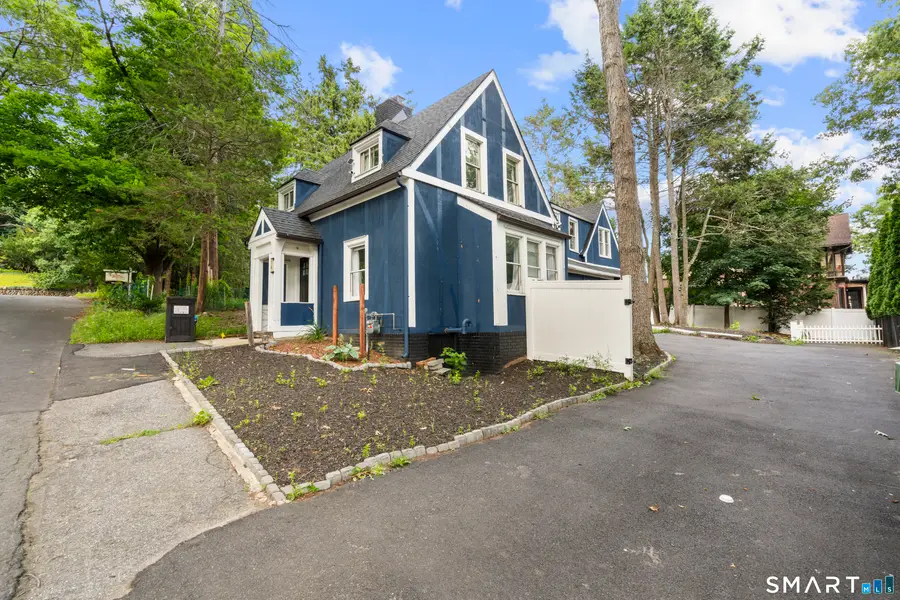 26 Trowbridge Street, Waterbury, CT 06710 - #3