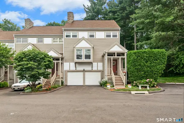 41 Greystone #41, Shelton, CT 06484