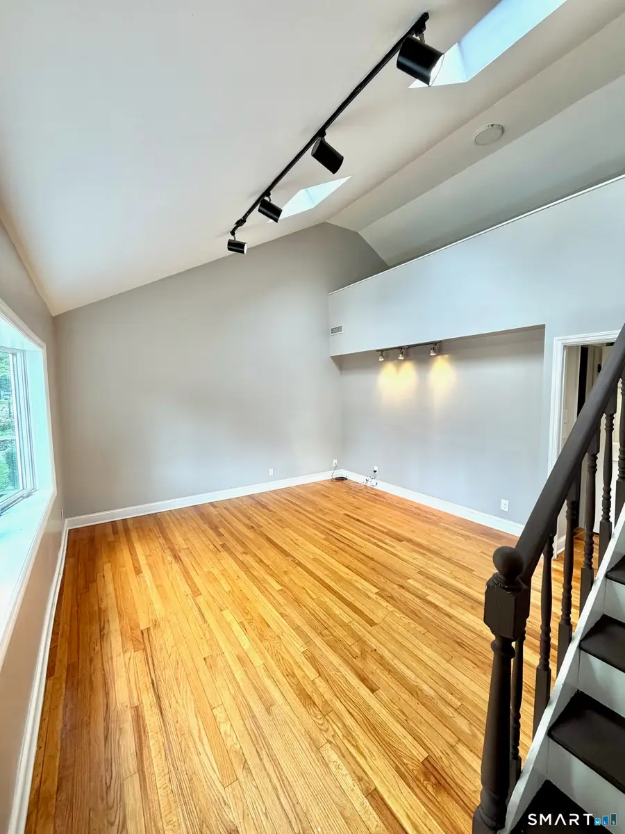 153 Oaklawn Avenue, Stamford, CT 06905 - #3