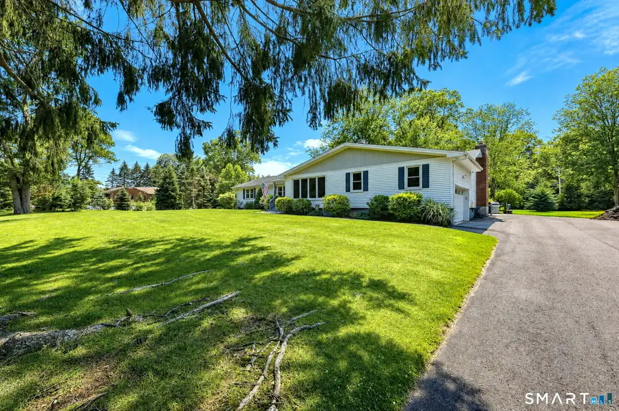 834 Columbia Street, Orange, CT 06477 - #2