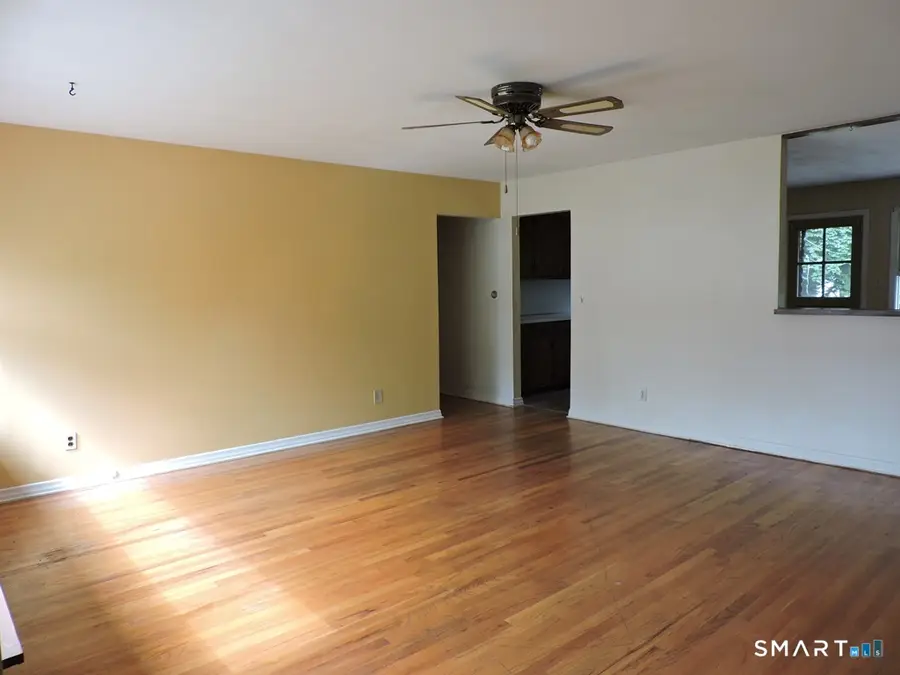 92 Vernon Street, Manchester, CT 06042 - #3