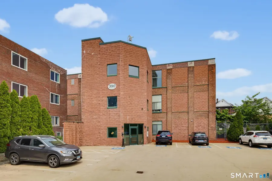 390 Charles Street #301, Bridgeport, CT 06606 - #2