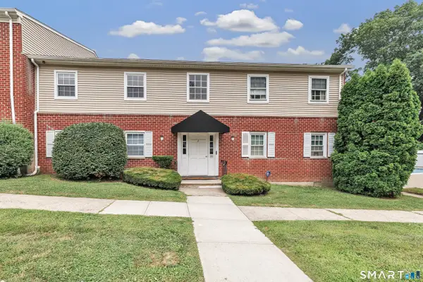 50 Greenhouse Road #2C, Bridgeport, CT 06606