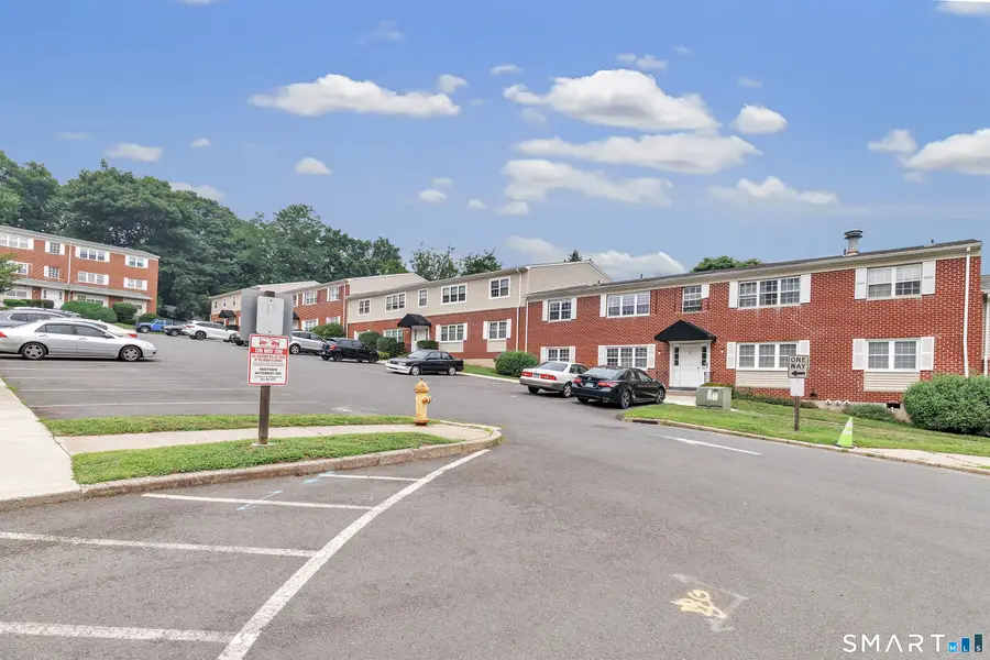50 Greenhouse Road #2C, Bridgeport, CT 06606 - #3