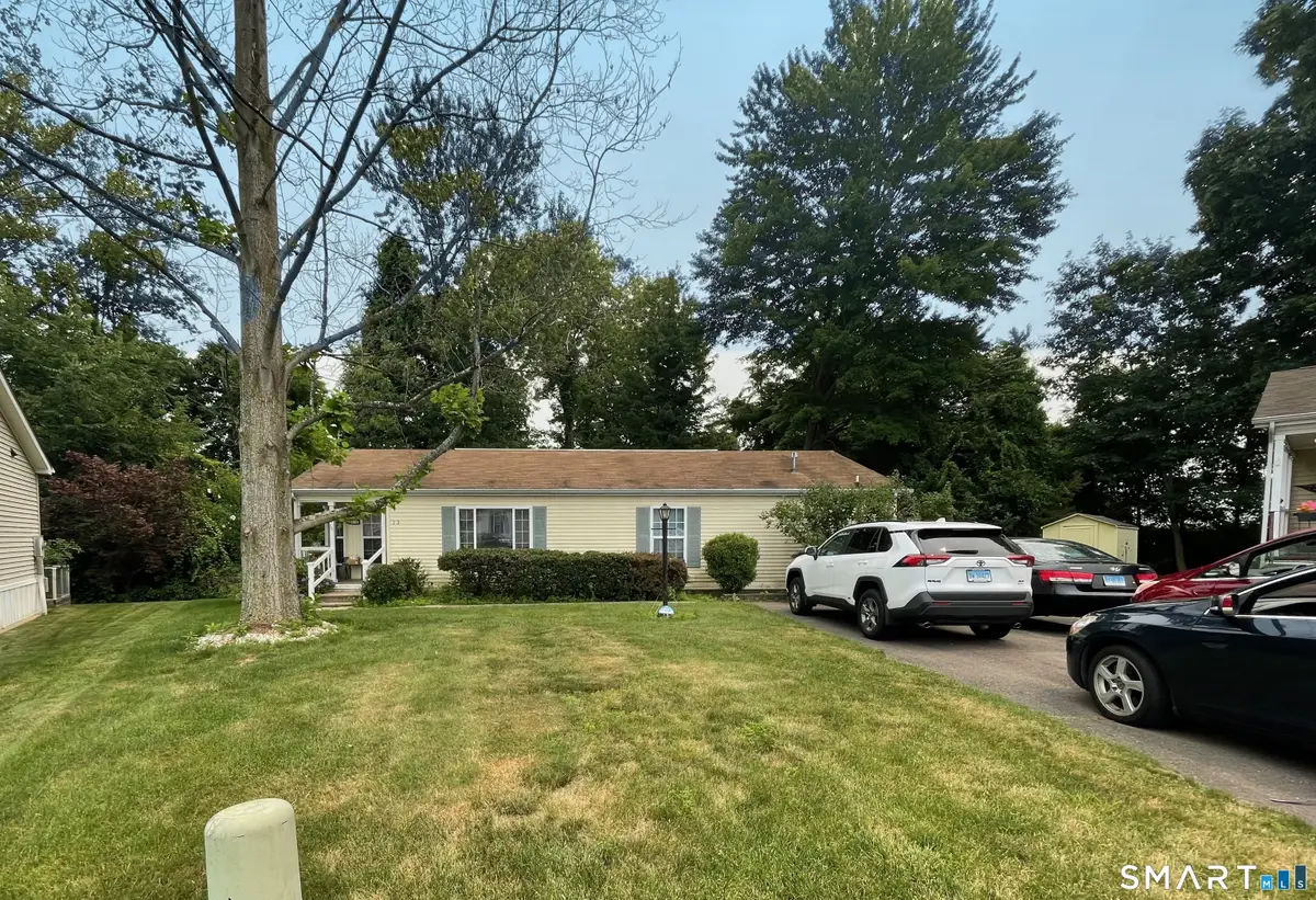 13 Laurel Circle, East Windsor, CT 06088 - #1