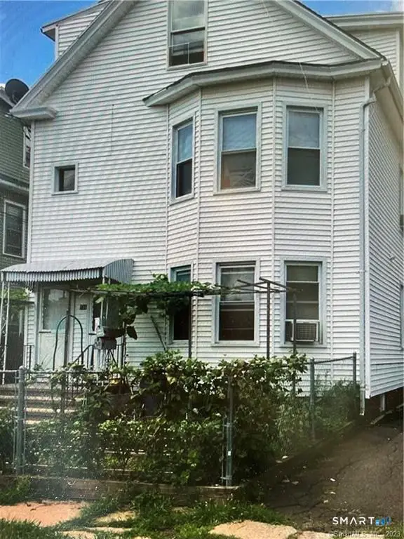 136 Circular Avenue, Hamden, CT 06514