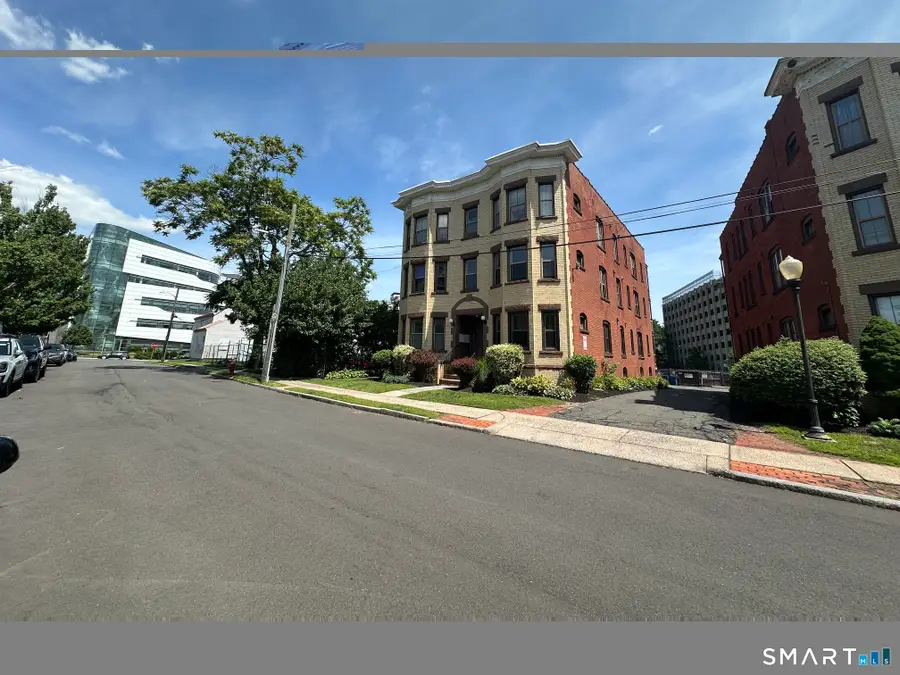 36 Essex Street #1C, Hartford, CT 06114 - #2