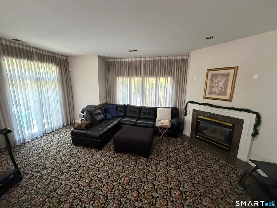 3300 Park Avenue #16, Bridgeport, CT 06604 - #3