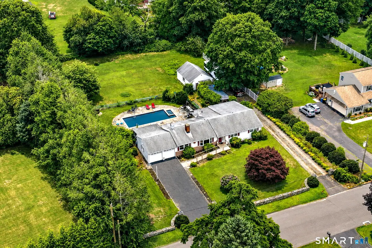 52 Lauderdale Drive, Trumbull, CT 06611 - #1