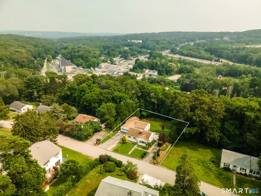 32 Cedar Lane, Uncasville, CT 06382 - #2