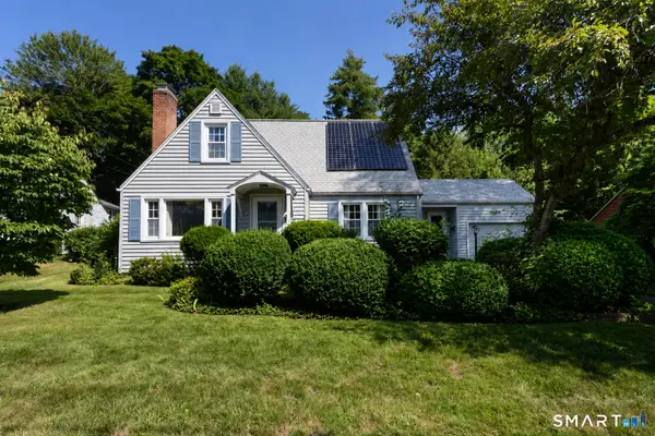 24 Sandhurst Drive, West Hartford, CT 06107