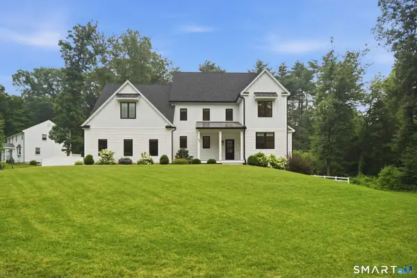 43 Oak Ridge Drive, Avon, CT 06001