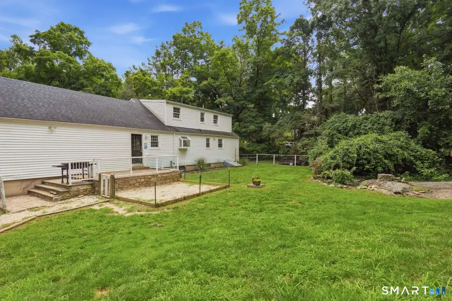 16 Ramblewood Drive, Branford, CT 06405 - #3
