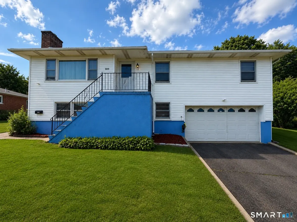 109 Hotchkiss Street, Waterbury, CT 06704 - #1