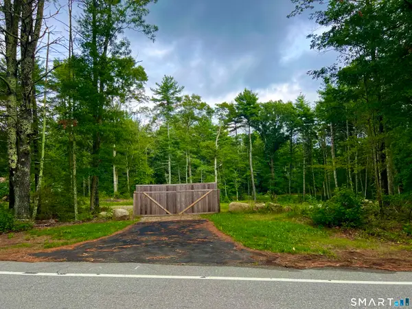 341-343 Voluntown Road, Griswold, CT 06351