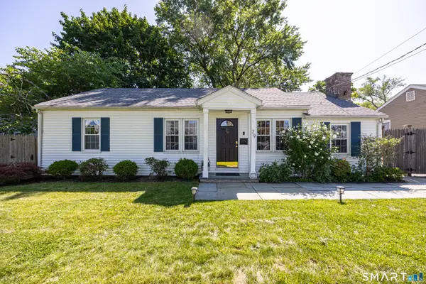 29 Sutton Drive West, Stamford, CT 06906