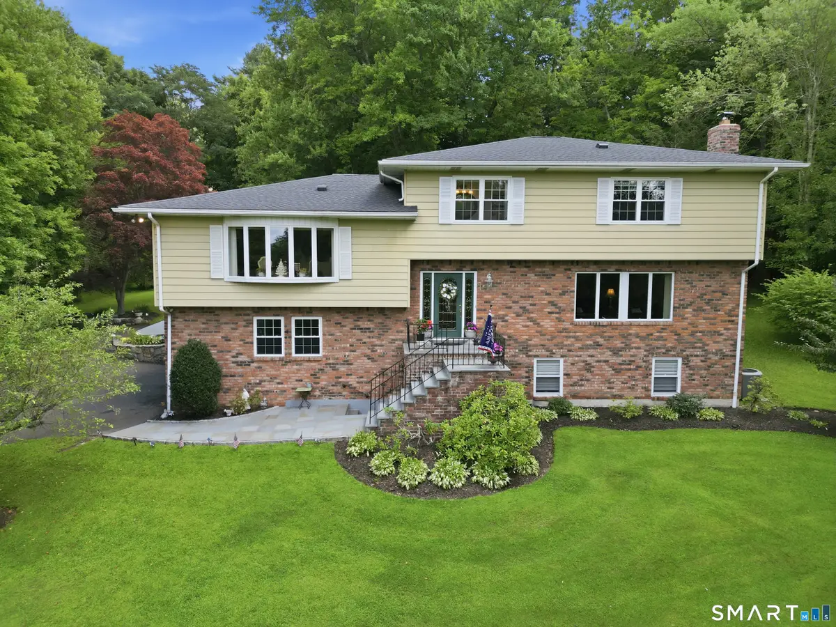 13 Paradise Court, New Fairfield, CT 06812 - #1