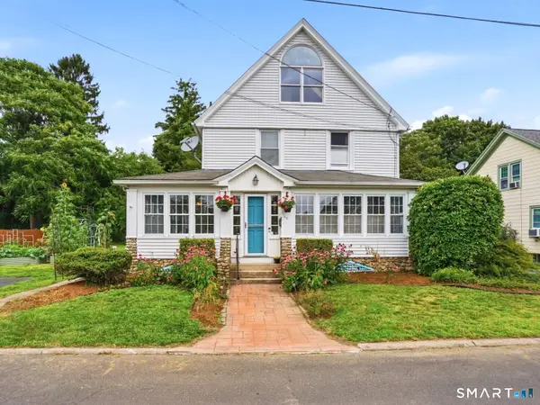 13 Snowden Street, Waterford, CT 06385