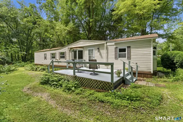 16 Wheeler Brook Park, Stonington, CT 06378