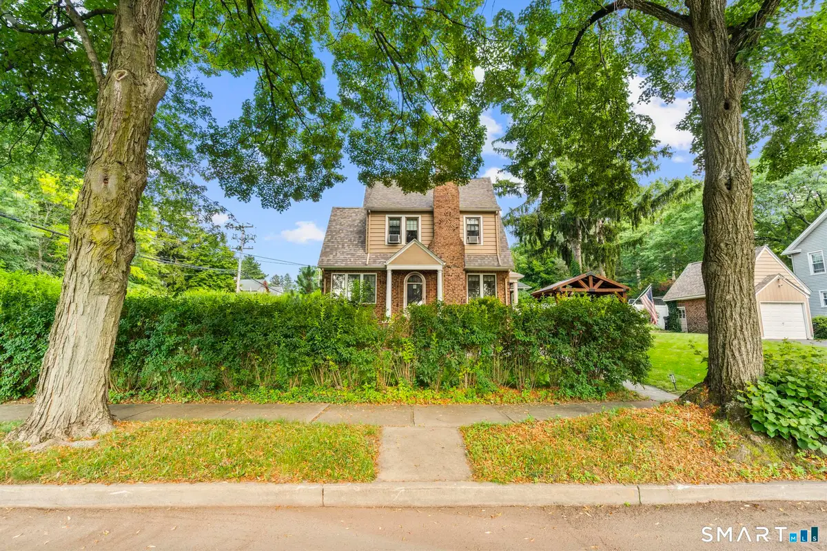 6 Collins Parkway, Meriden, CT 06450 - #1