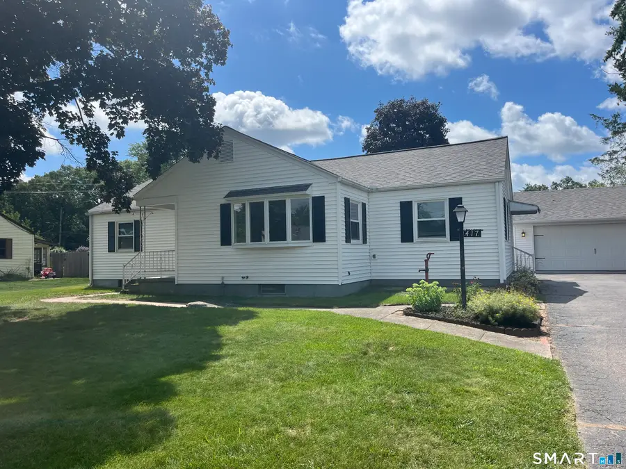 417 Denslow Street, Windsor Locks, CT 06096 - #3