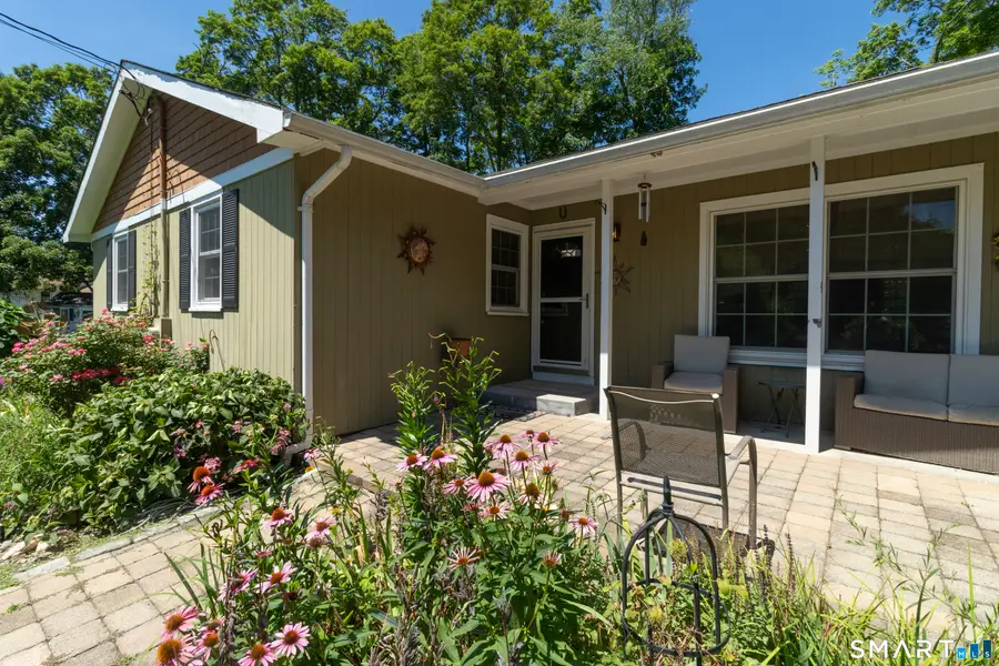 8 Glen Circle, North Branford, CT 06471 - #2