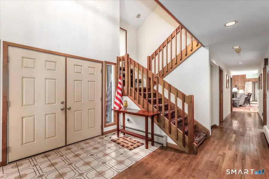 4 Deerfield Road, Brookfield, CT 06804 - #2