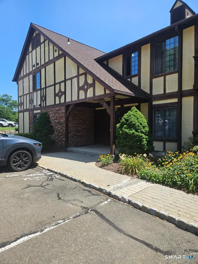 27 Canterbury Road #27, Bridgeport, CT 06606 - #1