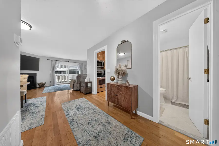 3 Oakwood Avenue #B3, Norwalk, CT 06850 - #2