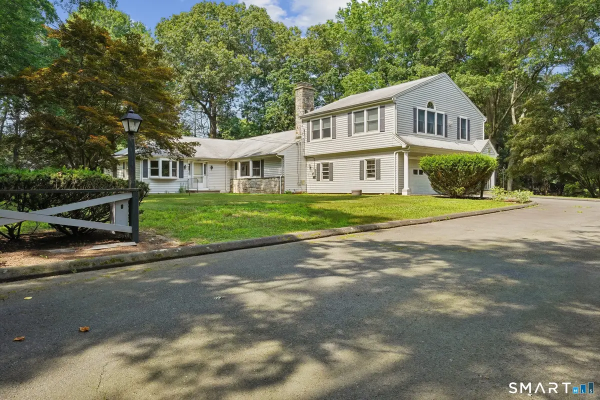 112 Grumman Avenue, Norwalk, CT 06851 - #1
