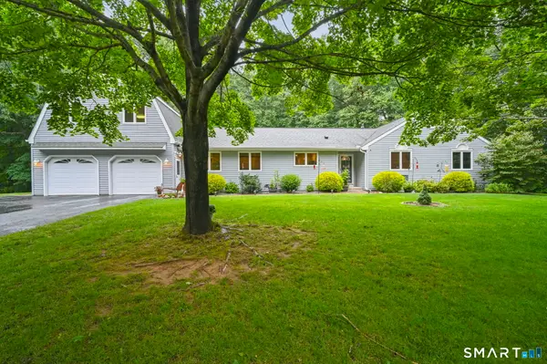 8 Thomas Drive, Tolland, CT 06084