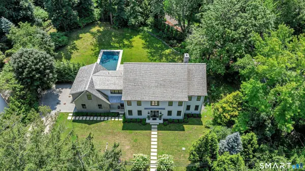 13 Sunswyck Road, Darien, CT 06820