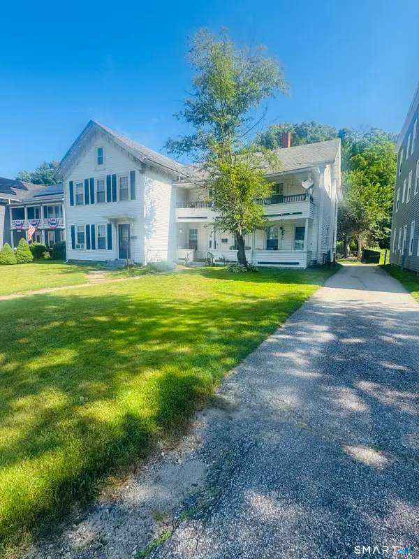 9 Providence Street, Putnam, CT 06260