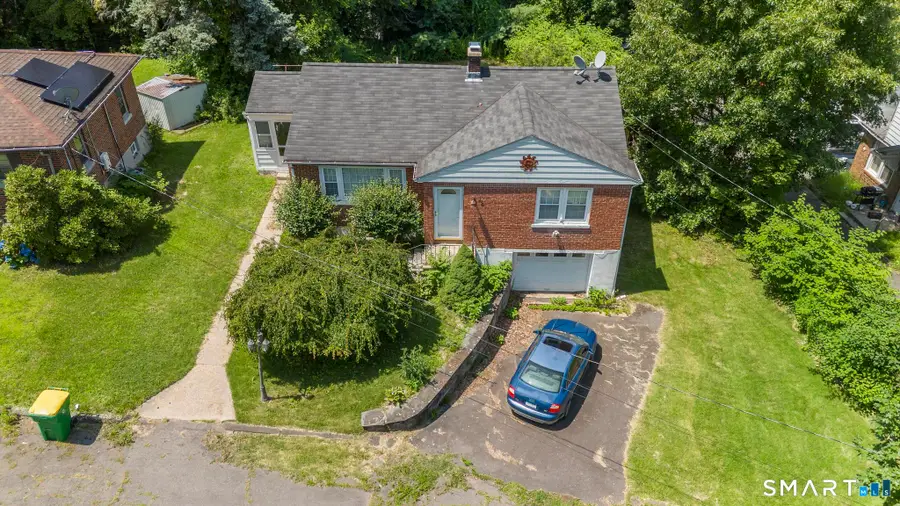 33 Garrassino Place, Waterbury, CT 06706 - #3