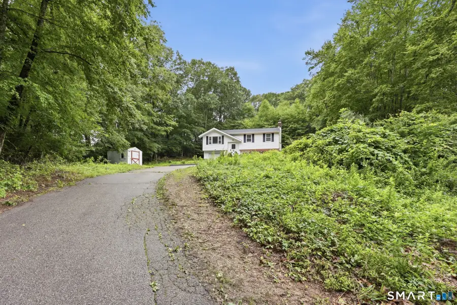 24 Crestview Drive, Uncasville, CT 06382 - #3