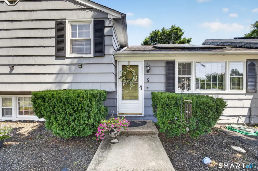 5 Beatrice Drive, North Haven, CT 06473 - #3