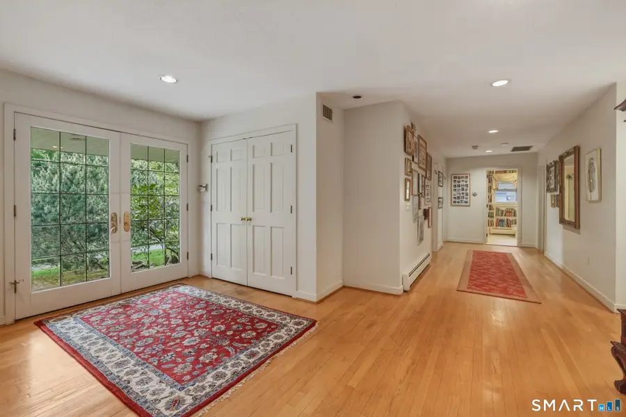 12 Mountain Farms Road, West Hartford, CT 06117 - #3