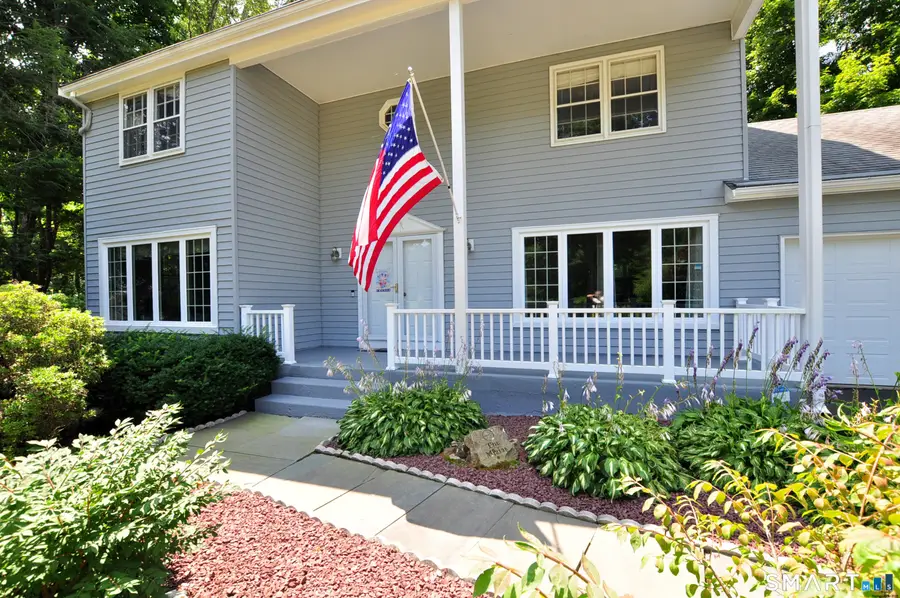23 Kingsbridge, Avon, CT 06001 - #3