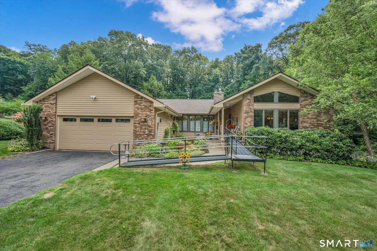 25 Crosswood Road, Farmington, CT 06032 - #1