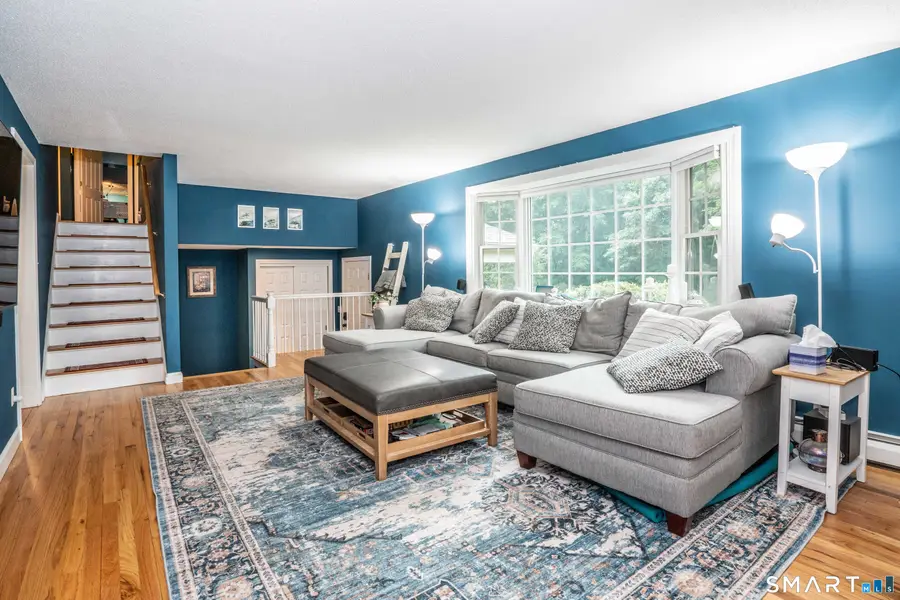 20 Munnisunk Drive, Simsbury, CT 06070 - #2