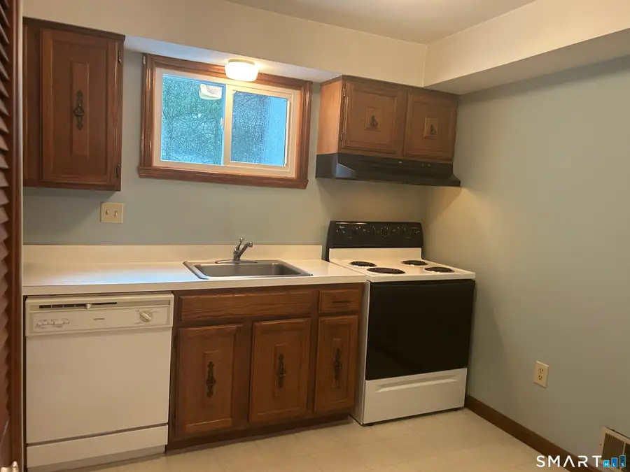 318 Dunfey Lane #318, Windsor, CT 06095 - #2