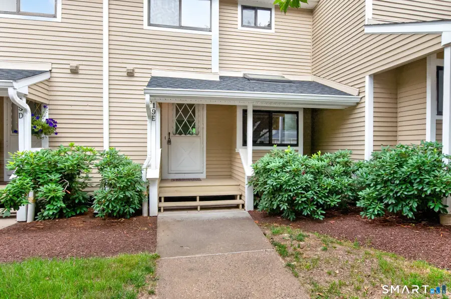 19 Wiggins Farm Drive #E, Simsbury, CT 06070 - #2