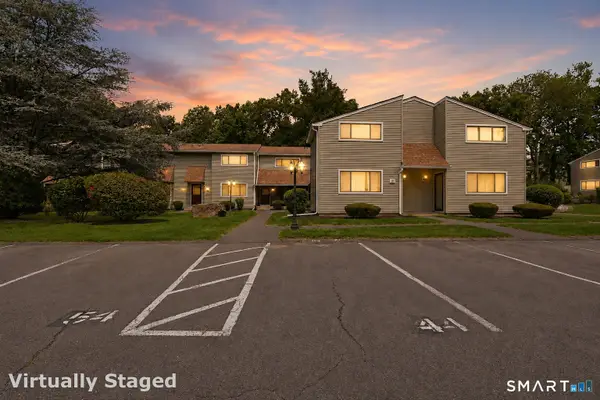 50 Orangewood West #50, Derby, CT 06418