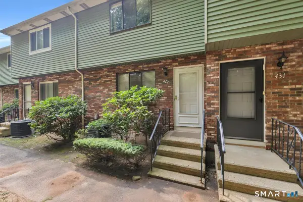 423 Churchill Drive #423, Newington, CT 06111